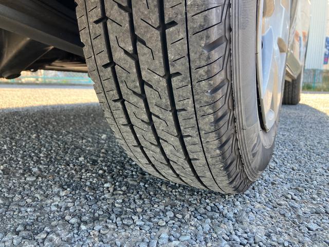 ハイエースバン ロングDX 1年保証 1オーナー 整備記録簿15枚 禁煙車 キーレス ETC 3/6人乗り 平床 5ドア リヤ小窓(19枚目)