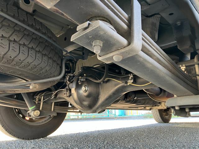 ハイエースバン ロングDX 1年保証 1オーナー 整備記録簿15枚 禁煙車 キーレス ETC 3/6人乗り 平床 5ドア リヤ小窓(20枚目)