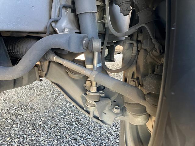 ハイエースバン ロングDX 1年保証 1オーナー 整備記録簿15枚 禁煙車 キーレス ETC 3/6人乗り 平床 5ドア リヤ小窓(22枚目)