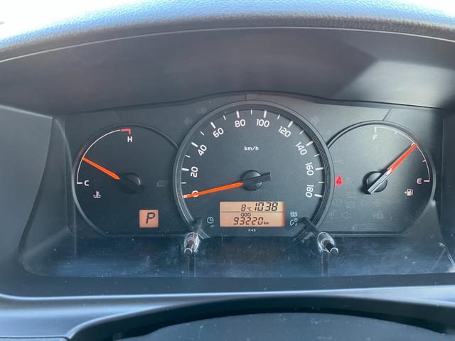 ハイエースバン ロングDX 1年保証 1オーナー 整備記録簿15枚 禁煙車 キーレス ETC 3/6人乗り 平床 5ドア リヤ小窓(25枚目)