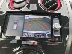 皆様に『綺麗ですね☆』と言って頂けるよう展示車のクリーニングに力を入れております！シートは専用バキュームにて仕上げております。専門スタッフがおりますので、他店に負けない自信があります！ 6