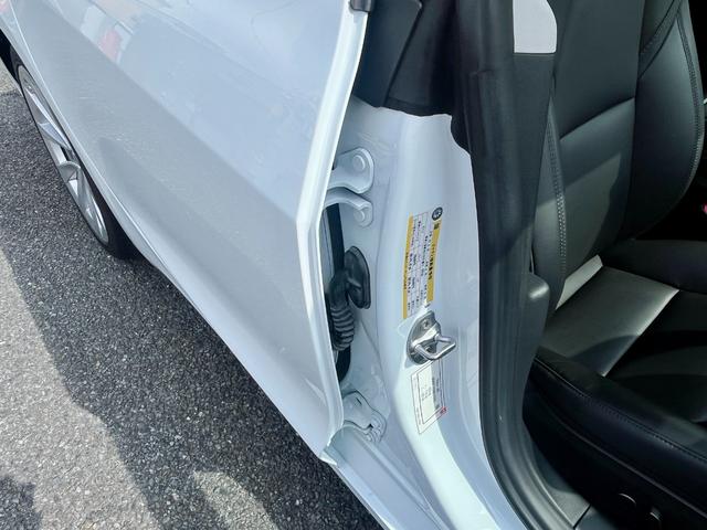 モデル３ ロングレンジ　ＡＷＤ　／１オーナー／禁煙車／保証付／ガラスルーフ／ダッシュカム／オートパイロット／純正ナビ／サイド＆バックカメラ／Ｂｌｕｅｔｏｏｔｈ／ＥＴＣ２．０／置くだけ充電／衝突軽減ブレーキ／パークトロニックセンサー（23枚目）