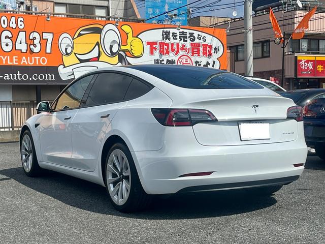 モデル３ ロングレンジ　ＡＷＤ　／１オーナー／禁煙車／保証付／ガラスルーフ／ダッシュカム／オートパイロット／純正ナビ／サイド＆バックカメラ／Ｂｌｕｅｔｏｏｔｈ／ＥＴＣ２．０／置くだけ充電／衝突軽減ブレーキ／パークトロニックセンサー（35枚目）
