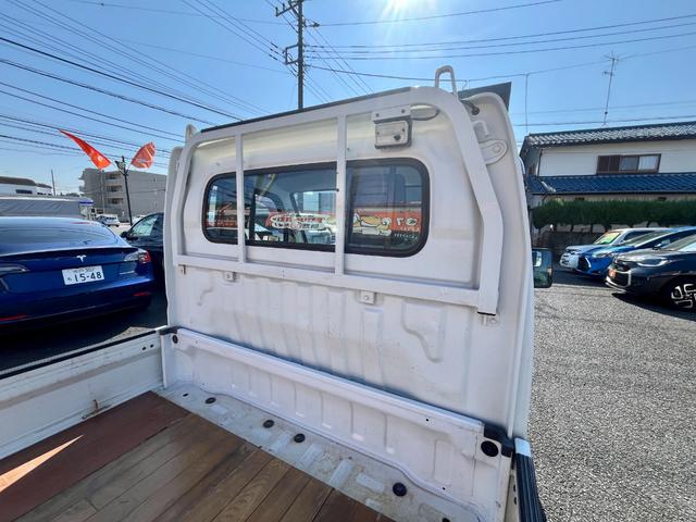 キャリイトラック KCパワステ農繁仕様 /買取り直販車/禁煙車/4WD/5速マニュアル/カーナビ/ドライブレコーダー/外内装クリーニング済み(24枚目)