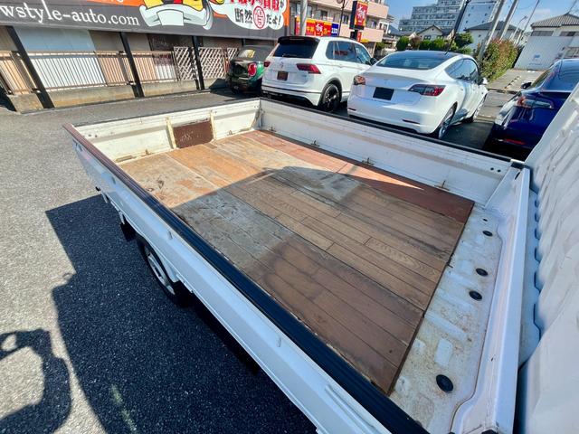 キャリイトラック KCパワステ農繁仕様 /買取り直販車/禁煙車/4WD/5速マニュアル/カーナビ/ドライブレコーダー/外内装クリーニング済み(25枚目)