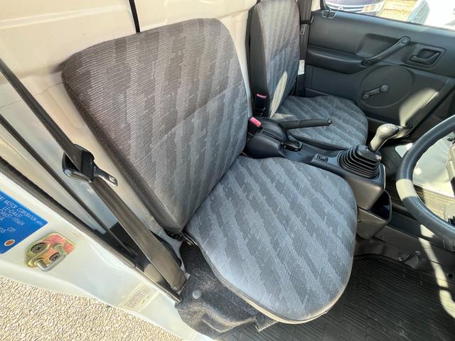 キャリイトラック KCパワステ農繁仕様 /買取り直販車/禁煙車/4WD/5速マニュアル/カーナビ/ドライブレコーダー/外内装クリーニング済み(30枚目)