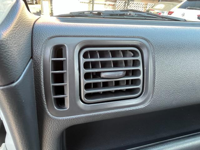 キャリイトラック KCパワステ農繁仕様 /買取り直販車/禁煙車/4WD/5速マニュアル/カーナビ/ドライブレコーダー/外内装クリーニング済み(33枚目)