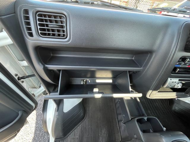 キャリイトラック KCパワステ農繁仕様 /買取り直販車/禁煙車/4WD/5速マニュアル/カーナビ/ドライブレコーダー/外内装クリーニング済み(43枚目)