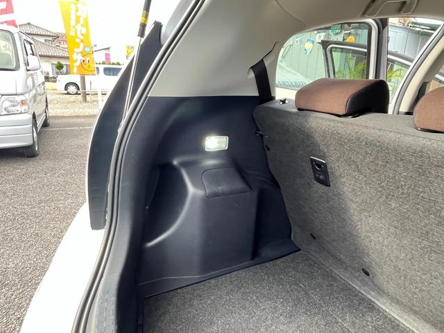 アクア Ｇ　／１オーナー／買取り直販車／後期型テール／ＬＥＤヘッドライト／ＬＥＤフォグランプ／ＬＥＤルームランプ／スマートキー／ナビ／ＴＶ／ブルートゥース／バックカメラ／ＥＴＣ／ドライブレコーダー／ＡＵＸ入力（65枚目）