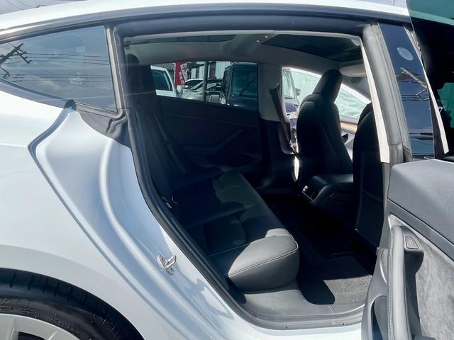 モデル３ スタンダードレンジプラス　／禁煙車／保証付／ガラスルーフ／ダッシュカム／オートパイロット／純正ナビ／サイド＆バックカメラ／Ｂｌｕｅｔｏｏｔｈ／ＥＴＣ２．０／置くだけ充電／衝突軽減ブレーキ／パークトロニックセンサー（61枚目）