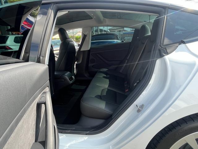 モデル３ スタンダードレンジプラス　／禁煙車／保証付／ガラスルーフ／ダッシュカム／オートパイロット／純正ナビ／サイド＆バックカメラ／Ｂｌｕｅｔｏｏｔｈ／ＥＴＣ２．０／置くだけ充電／衝突軽減ブレーキ／パークトロニックセンサー（63枚目）