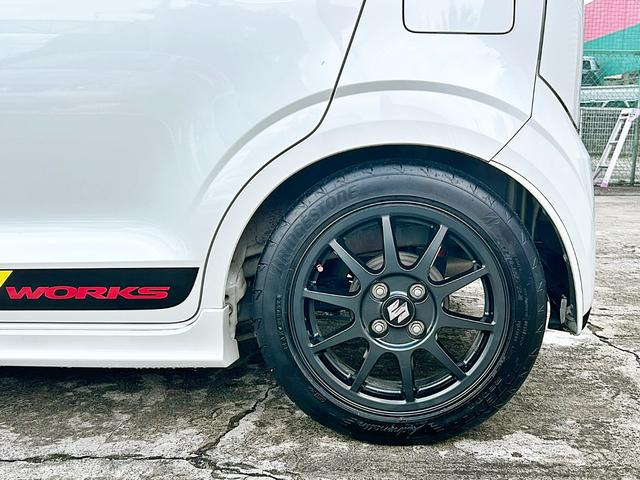 アルトワークス ベースグレード　モンスタースポーツＦバンパー　ＢＬＩＴＺ車高調　スズキワークス　リアウイング　ガレージベリー　リアディフューザーＥＣＵ書換え　ＨＫＳマフラー　カロッツェリア　フルセグナビ　ローポジションシートアダプタ（20枚目）