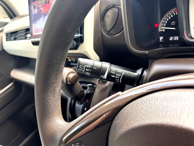 N-WGN Lホンダセンシング 当社指定新品タイヤ4本 ドライブレコーダー前後 8インチナビ TV バックカメラ ETC クルーズコントロール シートヒーター LED ステアリングスイッチ USB ワンオーナー 記録簿有(18枚目)