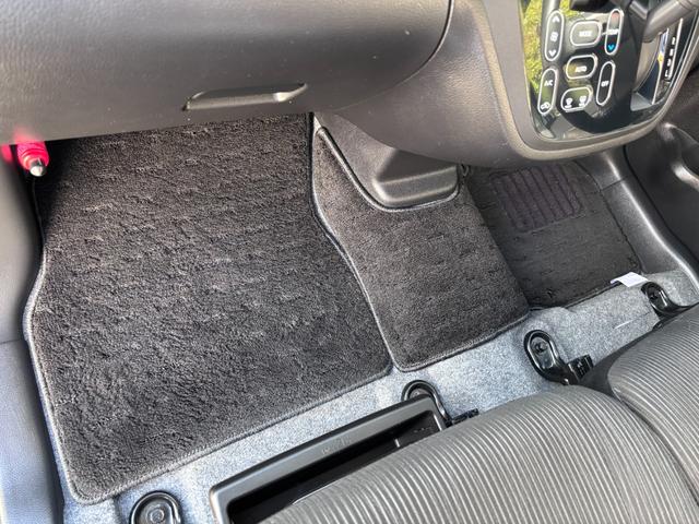 デイズルークス ハイウェイスター　ターボ　両側パワースライドドア　ドライブレコーダー　アラウンドビューモニター　日産純正ナビ　ＴＶ　Ｂｌｕｅｔｏｏｔｈ　ＥＴＣ　ステアリングスイッチ　オートＡ／Ｃ　スマートキー　１５インチアルミホイール（48枚目）