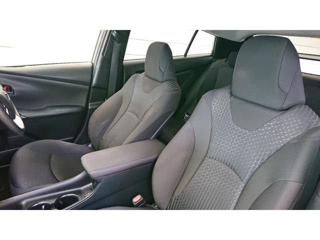 プリウス Sセーフティプラス ナビ 地デジ バックカメラ Bluetoothオーディオ ドライブレコーダー ETC プッシュスタート スマートキー(32枚目)