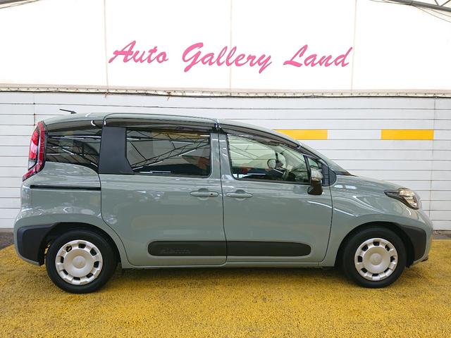 シエンタ ハイブリッドG 純正ナビ 地デジ Bluetoothオーディオ バックカメラ 衝突軽減ブレーキ レーダークルーズコントロール 両側電動スライドドア ETC プッシュスタート スマートキー ステアリングスイッチ(4枚目)