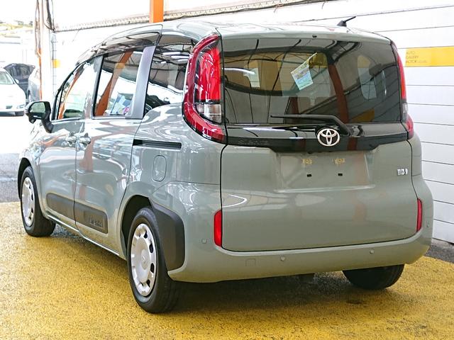 シエンタ ハイブリッドG 純正ナビ 地デジ Bluetoothオーディオ バックカメラ 衝突軽減ブレーキ レーダークルーズコントロール 両側電動スライドドア ETC プッシュスタート スマートキー ステアリングスイッチ(9枚目)