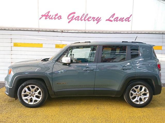 ジープ・レネゲード リミテッド　ナビ　地デジ　Ｂｌｕｅｔｏｏｔｈオーディオ　バックカメラ　パワーシート　シートヒーター　ハンドルヒーター　衝突軽減ブレーキ　クルーズコントロール　プッシュスタート　スマートキー　ワンオーナー（5枚目）