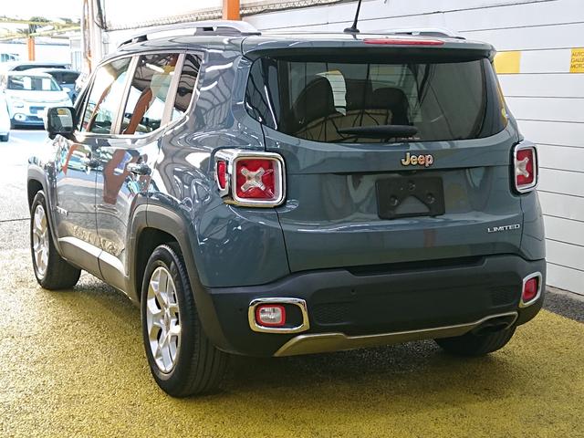 ジープ・レネゲード リミテッド　ナビ　地デジ　Ｂｌｕｅｔｏｏｔｈオーディオ　バックカメラ　パワーシート　シートヒーター　ハンドルヒーター　衝突軽減ブレーキ　クルーズコントロール　プッシュスタート　スマートキー　ワンオーナー（9枚目）