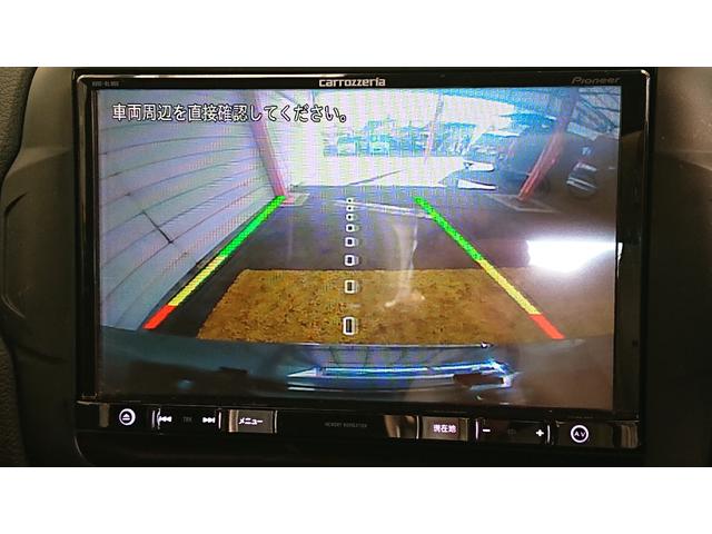 ジープ・レネゲード リミテッド　ナビ　地デジ　Ｂｌｕｅｔｏｏｔｈオーディオ　バックカメラ　パワーシート　シートヒーター　ハンドルヒーター　衝突軽減ブレーキ　クルーズコントロール　プッシュスタート　スマートキー　ワンオーナー（12枚目）