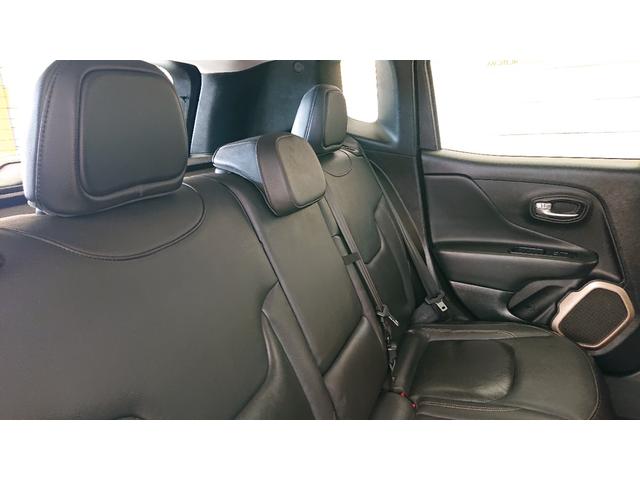 ジープ・レネゲード リミテッド　ナビ　地デジ　Ｂｌｕｅｔｏｏｔｈオーディオ　バックカメラ　パワーシート　シートヒーター　ハンドルヒーター　衝突軽減ブレーキ　クルーズコントロール　プッシュスタート　スマートキー　ワンオーナー（26枚目）