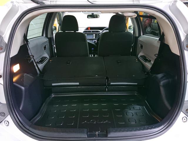 アクア Ｓ　ナビ　ＣＤ　ＤＶＤ　スマートキー　プッシュスタート　記録簿　ワンオーナー（26枚目）