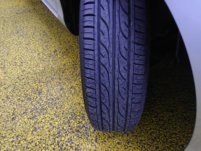 アクア Ｓ　ナビ　ＣＤ　ＤＶＤ　スマートキー　プッシュスタート　記録簿　ワンオーナー（30枚目）