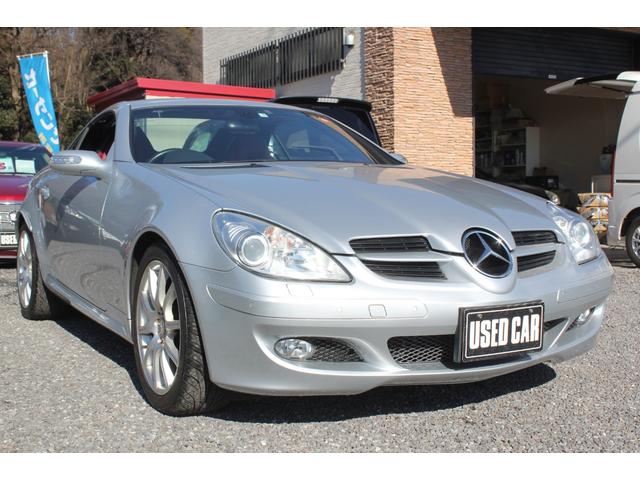 ＳＬＫ ＳＬＫ２８０　スポーツパッケージ　専用１７インチＡＷ／スポーツサス　３．０ＬＶ６ＤＯＨＣ　７速パドルシフト付　レッドレザー／ＰＷシート／ヒーター付　社外ナビ／フルセグＴＶ　ＨＩＤヘッドライト　ＥＴＣ（2枚目）