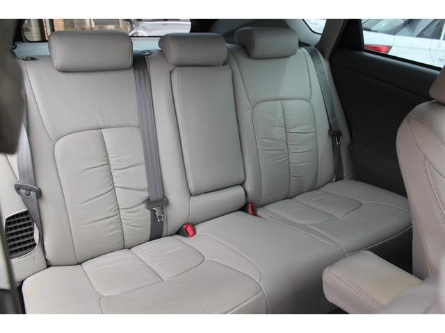 プリウス Ｓ　カロッツェリアナビ／テレビ／Ｂｌｕｅｔｏｏｔｈ接続　スマートキー／スペア有　ＨＩＤ／ＡＵＴＯライト　ＥＴＣ　ドラレコ　１７インチアルミ　検Ｒ８年１１月７日（17枚目）