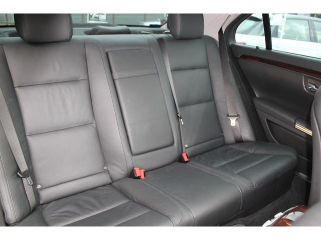 Ｓクラス Ｓ３５０　ブルーエフィシェンシー　Ｗ２２１最終Ｍ　３．５Ｌ直噴Ｖ型６気筒ＤＯＨＣ　７ＡＴ　サンルーフ　黒本革ＰＷＳヒーター付　ＨＩＤヘッドライト　プレセーブブレーキ／レーンキープ／ブラインドスポット　クルコン　１８ＡＷ　ＥＴＣ（16枚目）