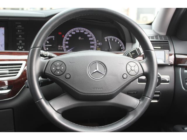 Ｓクラス Ｓ３５０　ブルーエフィシェンシー　Ｗ２２１最終Ｍ　３．５Ｌ直噴Ｖ型６気筒ＤＯＨＣ　７ＡＴ　サンルーフ　黒本革ＰＷＳヒーター付　ＨＩＤヘッドライト　プレセーブブレーキ／レーンキープ／ブラインドスポット　クルコン　１８ＡＷ　ＥＴＣ（26枚目）