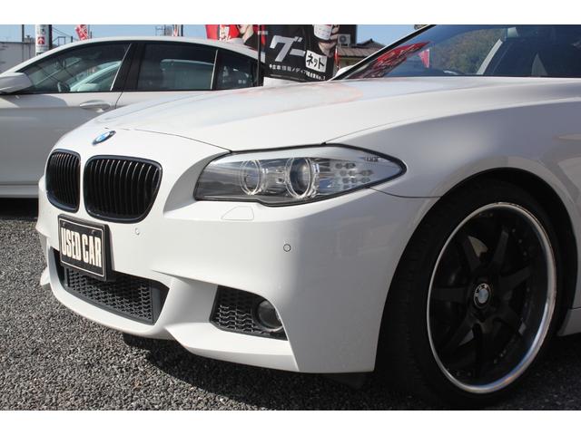 ５シリーズ ５２３ｉツーリング　Ｍスポーツパッケージ　２Ｌ直列４気筒ＤＯＨＣツインターボ　８ＡＴパドルＳ付　ＭスポーツＰＫＧ　２０インチアルミ　ナビ／ＴＶ／Ｂｌｕｅｔｏｏｔｈ／バックカメラ　クルコン　ミラー型ＥＴＣ　取説／記録簿／スペアキー　ＡＵＴＯ／Ｈ（4枚目）