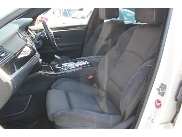 ５シリーズ ５２３ｉツーリング　Ｍスポーツパッケージ　２Ｌ直列４気筒ＤＯＨＣツインターボ　８ＡＴパドルＳ付　ＭスポーツＰＫＧ　２０インチアルミ　ナビ／ＴＶ／Ｂｌｕｅｔｏｏｔｈ／バックカメラ　クルコン　ミラー型ＥＴＣ　取説／記録簿／スペアキー　ＡＵＴＯ／Ｈ（20枚目）