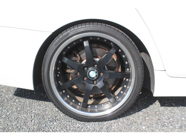 ５シリーズ ５２３ｉツーリング　Ｍスポーツパッケージ　２Ｌ直列４気筒ＤＯＨＣツインターボ　８ＡＴパドルＳ付　ＭスポーツＰＫＧ　２０インチアルミ　ナビ／ＴＶ／Ｂｌｕｅｔｏｏｔｈ／バックカメラ　クルコン　ミラー型ＥＴＣ　取説／記録簿／スペアキー　ＡＵＴＯ／Ｈ（29枚目）