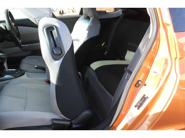 後席はエマージェンシーレベル　フロントとかなりシェアする形で、短距離の移動に制約されそうです。。