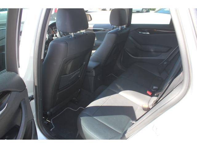 ��ȑ����Ƃ���������X�y�[�X���m�ۂ���Ă܂��B