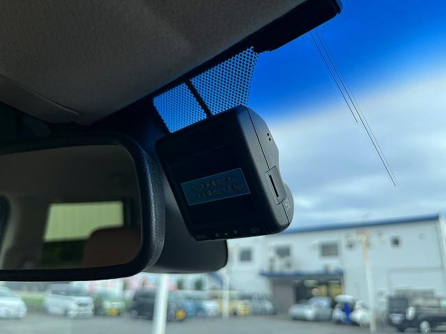 Ｎ－ＯＮＥ セレクト　ツアラー　ワンオーナー　ＣＴＢＡ　モデューロ１４インチＡＷ　純正ナビ　フルセグ　ＢＴオーディオ　バックカメラ　クルコン　パドルシフト　ターボ　ビルトインＥＴＣ　前席シートヒーター　専用シート（12枚目）