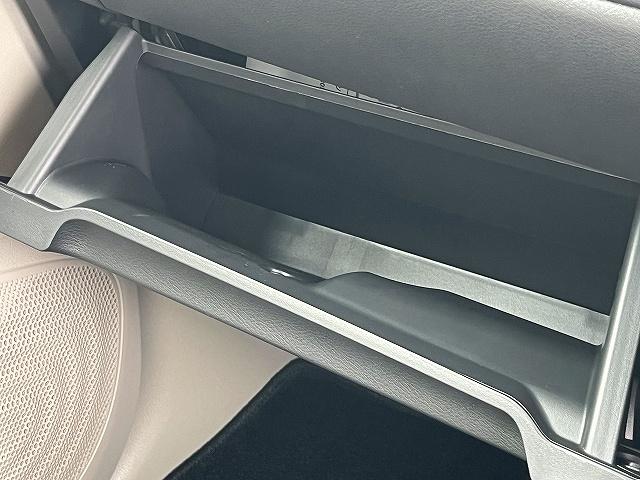 ｅＫワゴン Ｍ　登録届出済未使用車　純正フロアマット　純正サイドバイザー　衝突軽減ブレーキ　フロントシートヒーター　バックカメラ装着車　アイドリングストップ　コーナーセンサー（19枚目）