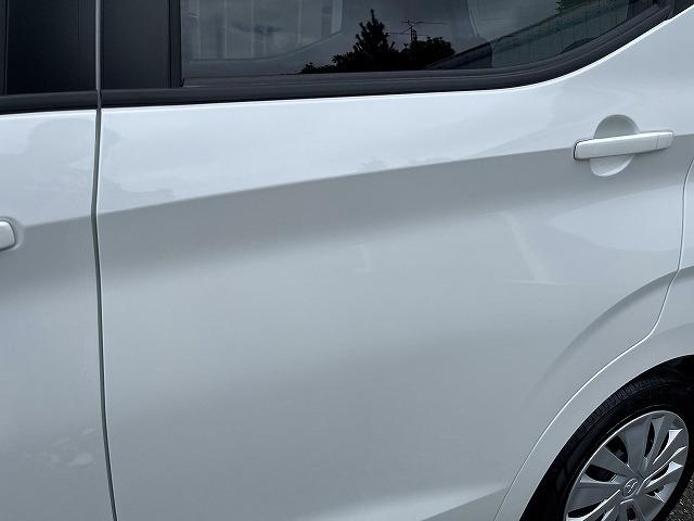 ｅＫワゴン Ｍ　登録届出済未使用車　純正フロアマット　純正サイドバイザー　衝突軽減ブレーキ　フロントシートヒーター　バックカメラ装着車　アイドリングストップ　コーナーセンサー（42枚目）