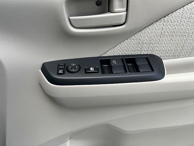 ｅＫワゴン Ｍ　登録届出済未使用車　純正フロアマット　純正サイドバイザー　衝突軽減ブレーキ　フロントシートヒーター　バックカメラ装着車　アイドリングストップ　コーナーセンサー　オートライト（20枚目）