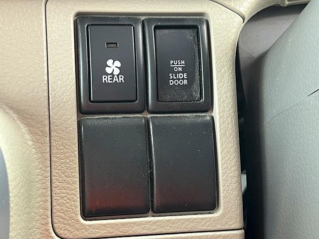 エブリイワゴン ＰＺターボスペシャル　社外ナビ　ＢＴオーディオ　フルセグ　ＣＤ／ＤＶＤ再生　ＥＴＣ　キーフリー　Ｐスタート　ＨＩＤヘッドライト　オートライト　フォグランプ　Ｗパワースライドドア　ステリモ　純正サイドバイザー（12枚目）