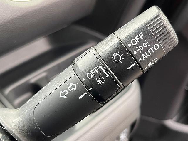 N-BOXカスタム L ホンダセンシング 社外8型ナビ フルセグ BTオーディオ バックカメラ 両側パワースライドドア オートライト LEDヘッドライト LEDフォグランプ 前席シートヒーター(20枚目)