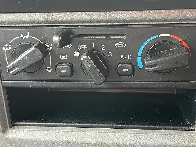 ミニキャブバン ＣＤ　ＣＤ　ハイルーフ　サイドバイザー（17枚目）