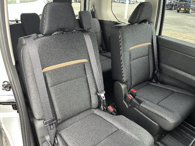 セレナ e-パワー ハイウェイスターV eパワーハイウェイスターV_IIトーン_プロパイロット(8枚目)