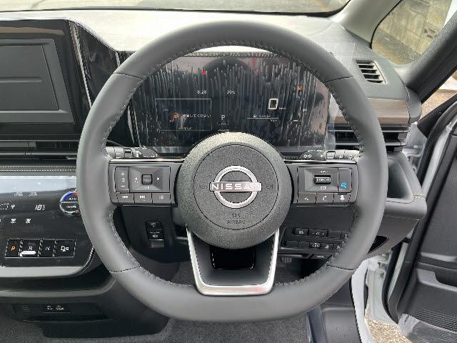 セレナ e-パワー ハイウェイスターV eパワーハイウェイスターV_IIトーン_プロパイロット(15枚目)