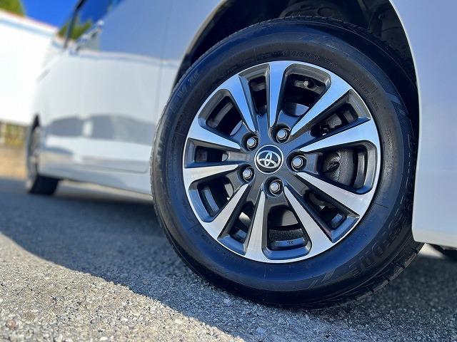 エスクァイア Ｇｉ　プレミアムパッケージ　ブラックテーラード　ＴＳＳ　純正９インチナビ　フルセグ　ＢＴオーディオ　ＣＤ／ＤＶＤ再生　バックカメラ　純正フリップダウンモニター　ＬＥＤヘッドライト　両側パワスラ　クルコン　前席シートヒーター　ステアリングヒーター（38枚目）