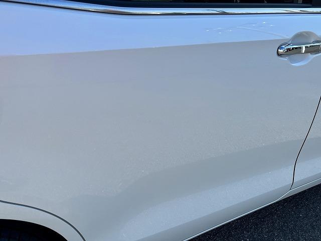 エスクァイア Ｇｉ　プレミアムパッケージ　ブラックテーラード　ＴＳＳ　純正９インチナビ　フルセグ　ＢＴオーディオ　ＣＤ／ＤＶＤ再生　バックカメラ　純正フリップダウンモニター　ＬＥＤヘッドライト　両側パワスラ　クルコン　前席シートヒーター　ステアリングヒーター（47枚目）