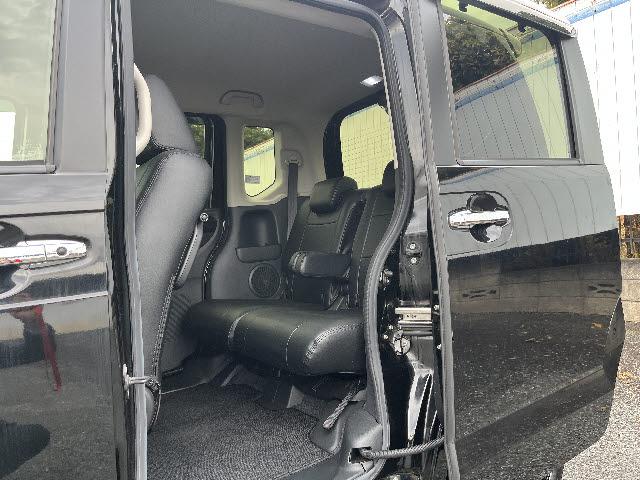 N-BOXカスタム G ターボSSブラックスタイルパッケージ カスタムターボSSブラックスタイルPKG_純ナビ(8枚目)