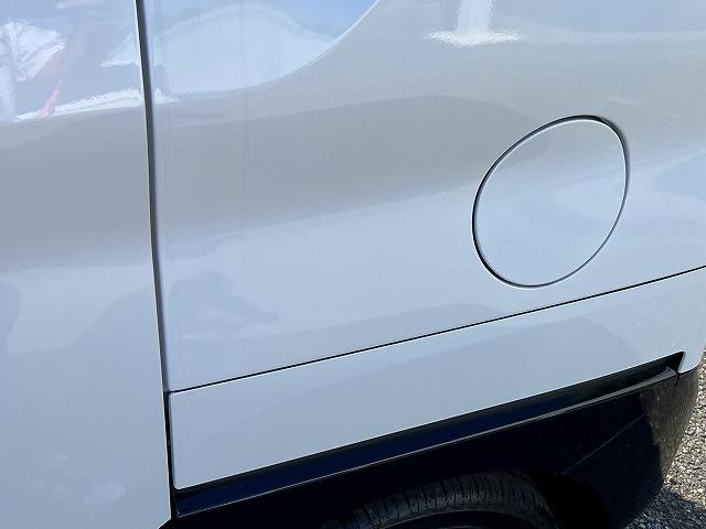 デリカミニ Ｇ　プレミアム　リミテッドエディション　登録届出済未使用車　純正９型ディスプレーオーディオ　ＢＴオーディオ　マイパイロット　マルチアラウンドビューモニター　ハンズフリーオートスライドドア　ハンドルヒーター　シートヒーター　電動ブレーキ（17枚目）