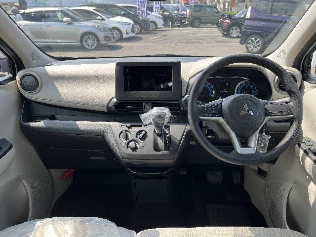 ｅＫワゴン Ｍ　Ｍ＿衝突軽減ブレーキ＿Ｂカメラ＿シートヒーター　オートライト　シートヒーター　バックカメラ　ステアリングリモコン　衝突軽減ブレーキ　Ｂカメラ　アイドリングストップ　ステアリングリモコン　アイドリング（3枚目）